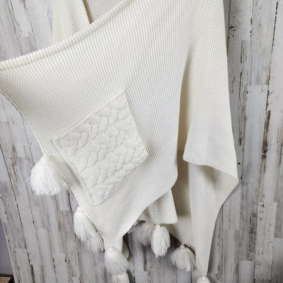 Cynthia Rowley Crochet Cardigan Sweater Ivory Size One Size - Picture 5 of 11